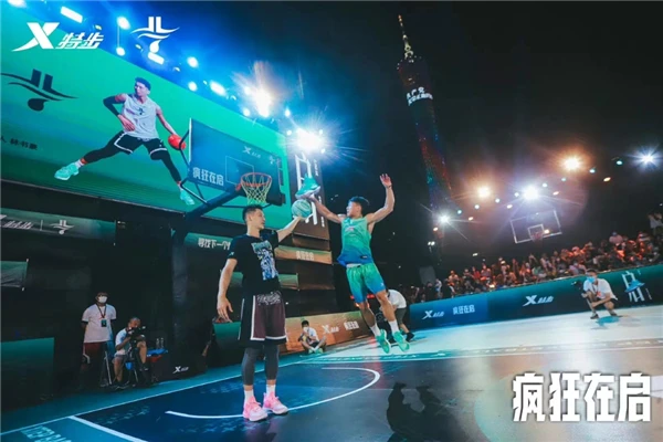 职业球员如何通过联赛提升竞技水平_0